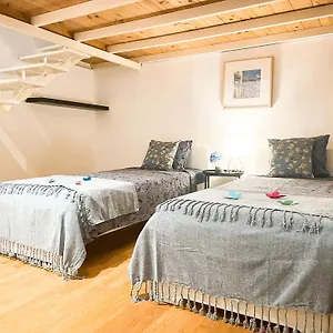  Auberge de jeunesse By Born Espagne